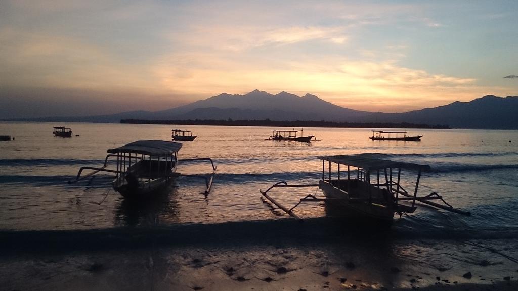 Fantastic Cottages Gili Meno Extérieur photo