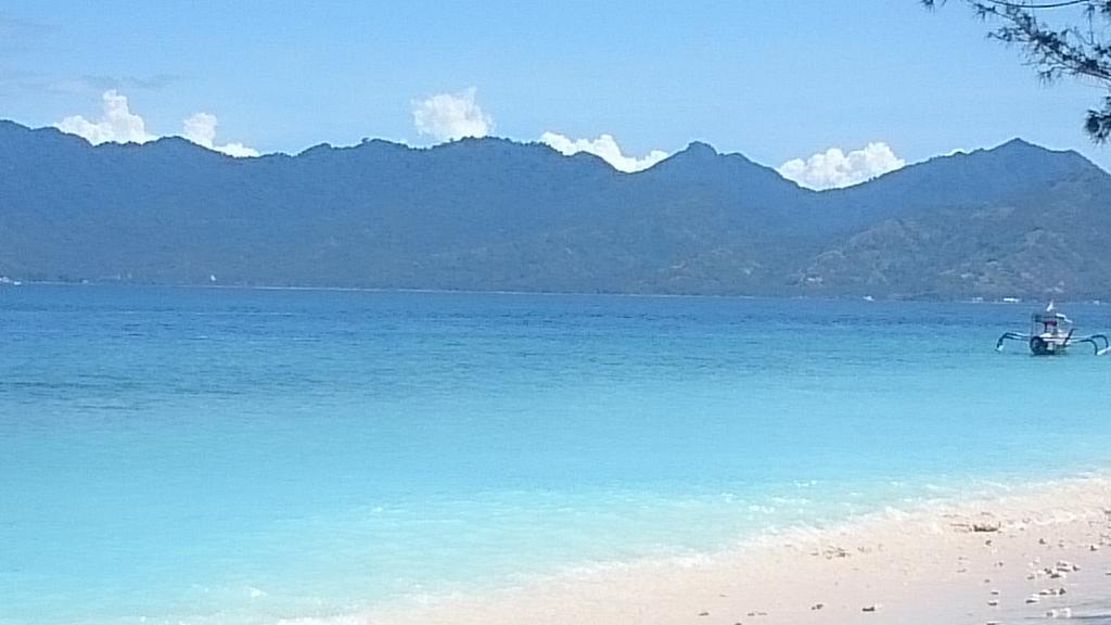 Fantastic Cottages Gili Meno Extérieur photo