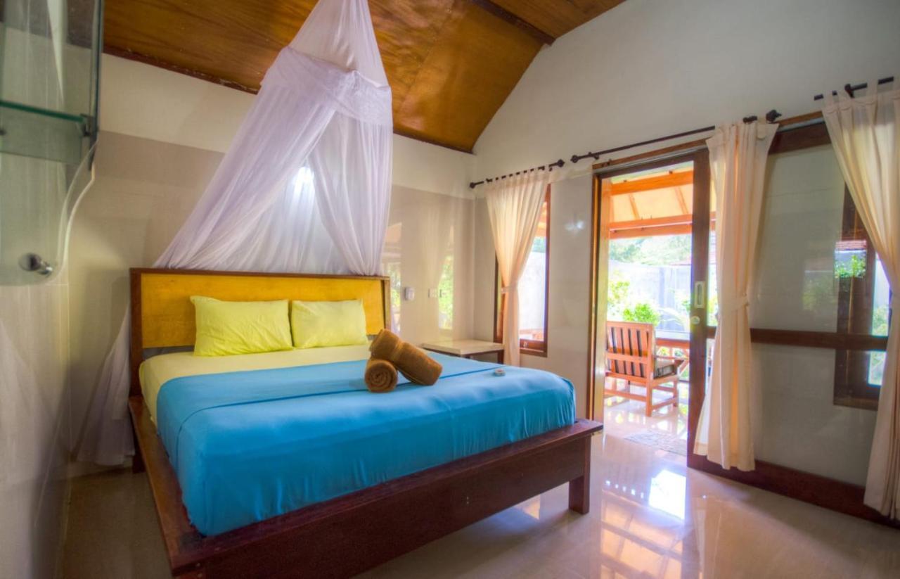 Fantastic Cottages Gili Meno Extérieur photo